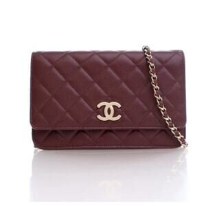 Chanel Burgundy Caviar Seasonal Wallet On Chain